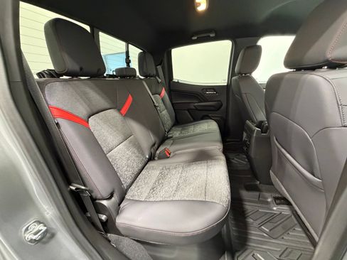 Used 2026 Chevrolet Colorado Z71 AWD/4WD image 29