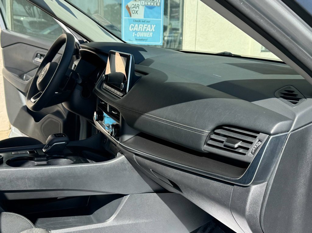 Used 2024 Nissan Rogue SV AWD/4WD image 20
