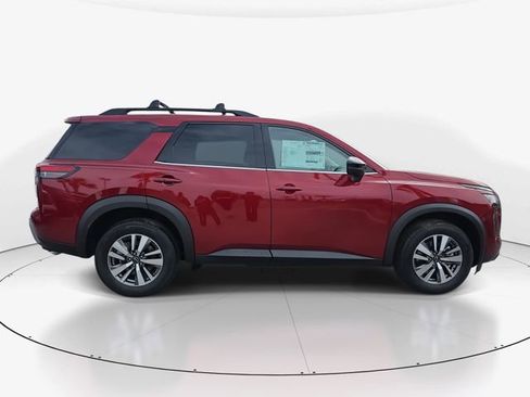 New 2026 Nissan Pathfinder SL AWD/4WD image 9