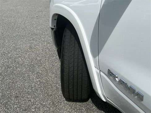 Used 2022 RAM 1500 Laramie image 10