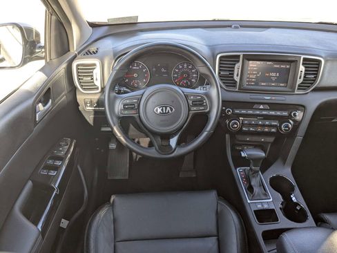Used 2018 Kia Sportage EX FWD image 19