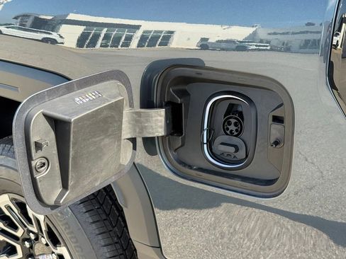 New 2026 GMC Sierra EV Elevation image 14