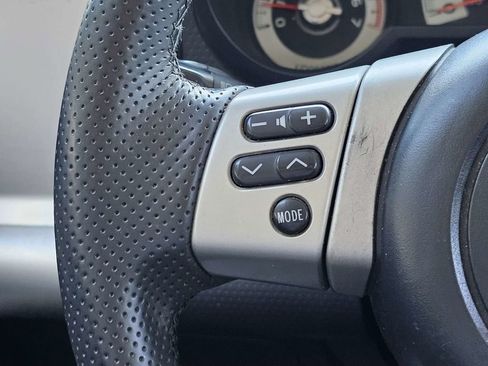 Used 2011 Toyota FJ Cruiser 4WD w/ Upgrade Pkg image 24