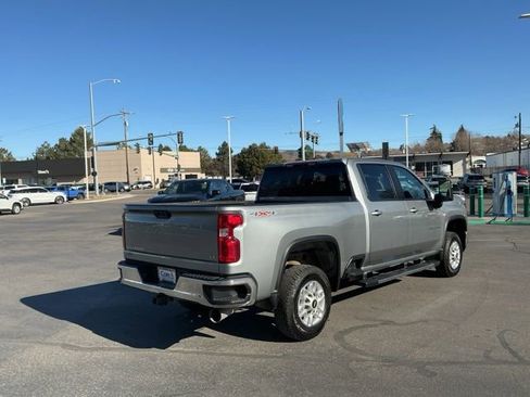 Used 2025 Chevrolet Silverado 2500 LT w/ Convenience Package AWD/4WD image 4