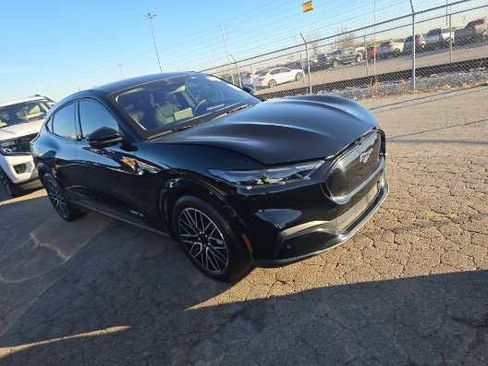 Used 2025 Ford Mustang Mach-E Premium image 2