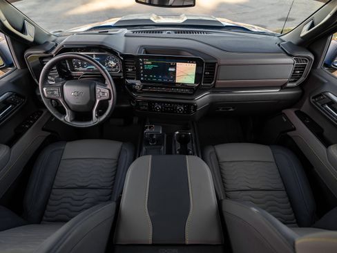 Used 2025 Chevrolet Silverado 1500 ZR2 image 22