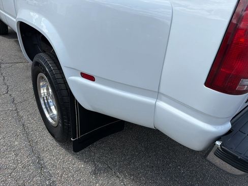 Used 1994 GMC Sierra 3500 2WD Extended Cab image 23