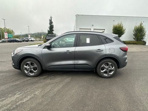 Used 2025 Ford Escape ST-Line AWD/4WD image 3
