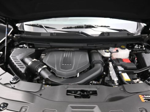 Used 2025 Chevrolet Traverse LT image 21