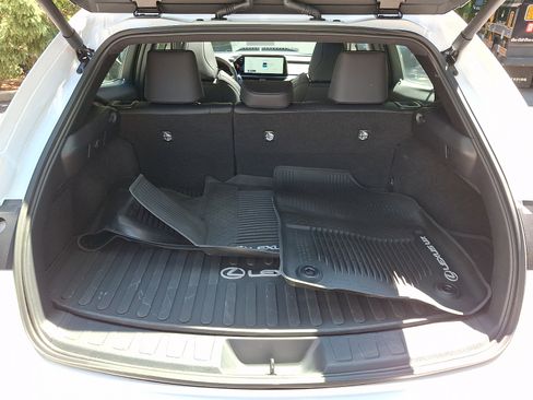Used 2025 Lexus UX 300h AWD w/ Accessory Package (Z2) image 28