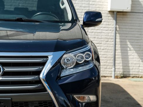 Used 2018 Lexus GX 460 w/ Navigation Package AWD/4WD image 29