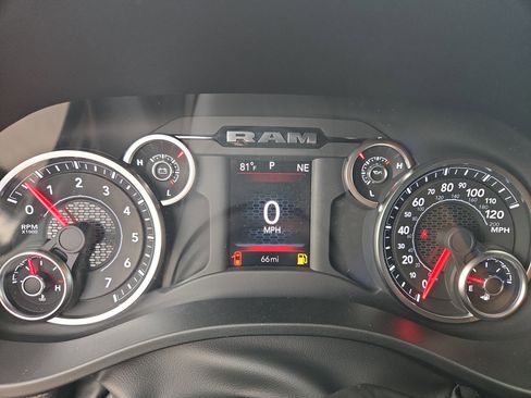 New 2026 RAM 1500 Big Horn AWD/4WD image 13
