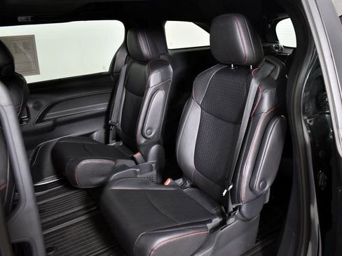 Used 2025 Toyota Sienna XSE w/ XSE Plus Package image 19