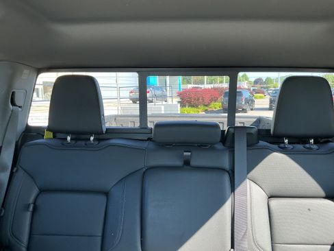 Used 2023 Chevrolet Silverado 1500 LTZ w/ LTZ Convenience Package II AWD/4WD image 10