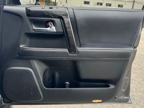 Used 2021 Toyota 4Runner Venture w/ Moonroof Package image 16