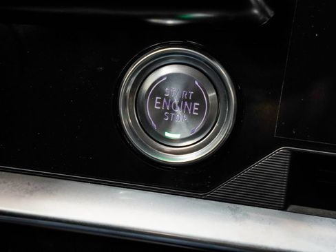 Used 2024 Chevrolet Corvette Z06 RWD image 30