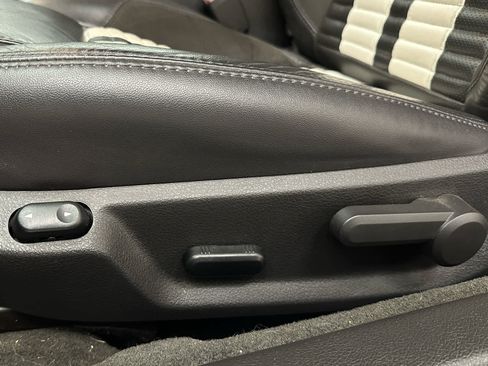 Used 2013 Ford Mustang Shelby GT500 RWD image 13
