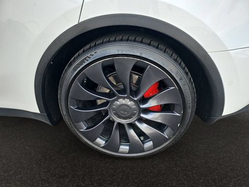 Used 2022 Tesla Model Y Performance AWD/4WD image 44
