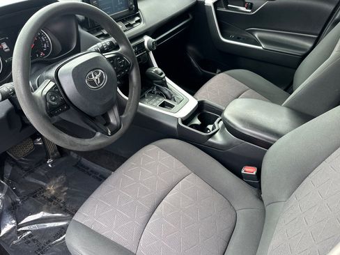 Used 2019 Toyota RAV4 XLE image 11