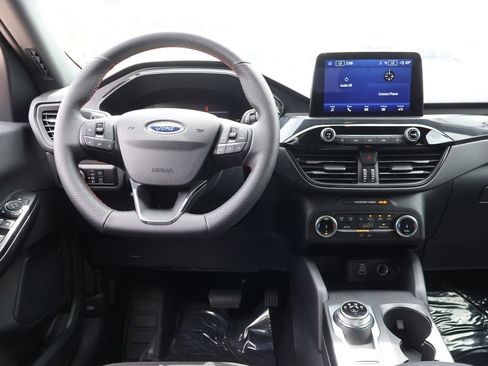 Certified 2025 Ford Escape ST-Line image 19