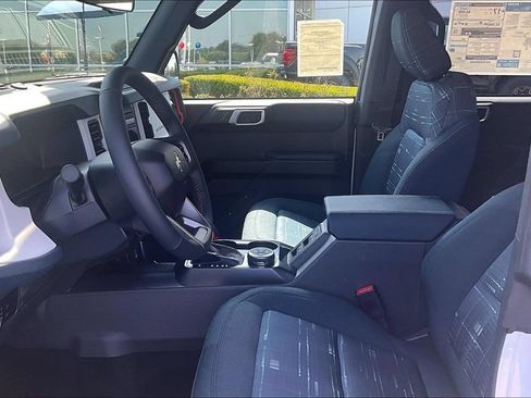 New 2026 Ford Bronco Heritage Edition AWD/4WD image 9