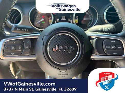 Used 2023 Jeep Wrangler Unlimited Sahara w/ Cold Weather Group AWD/4WD image 24