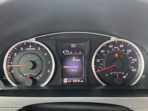 Used 2016 Toyota Camry XSE FWD image 20