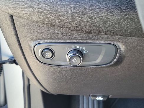 Certified 2024 Chevrolet Equinox LS w/ LS Convenience Package image 16