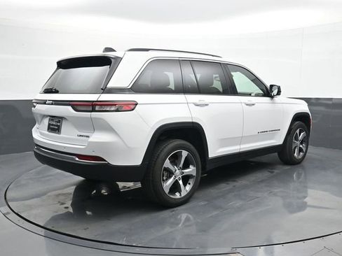 Used 2023 Jeep Grand Cherokee Limited image 21