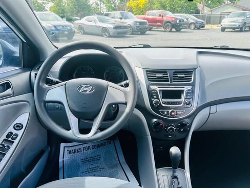 Used 2016 Hyundai Accent SE FWD image 10