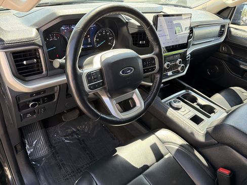 Used 2024 Ford Expedition Max XLT RWD image 9
