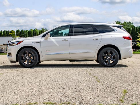 Used 2021 Buick Enclave Avenir w/ Avenir Technology Package AWD/4WD image 4