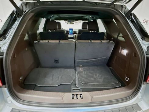 Used 2024 Ford Explorer King Ranch w/ Technology Package image 28