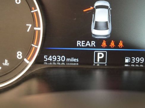 Used 2024 Nissan Altima 2.5 SV FWD image 34