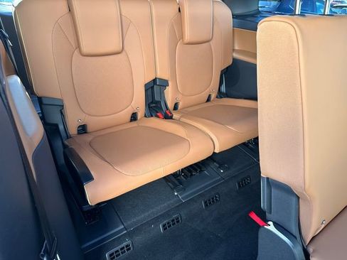 New 2025 Volkswagen ID. Buzz Pro S Plus image 24