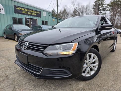 Used 2014 Volkswagen Jetta SE image 2