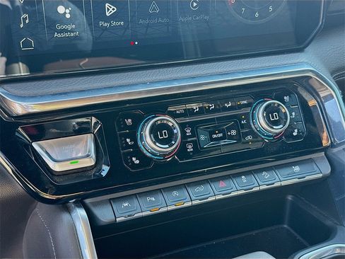 Used 2024 GMC Sierra 1500 Denali w/ Denali Reserve Package image 19