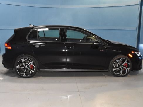 New 2026 Volkswagen GTI SE FWD image 16