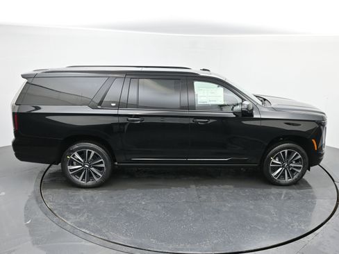 New 2026 Cadillac Escalade ESV Sport w/ Touring Package image 28