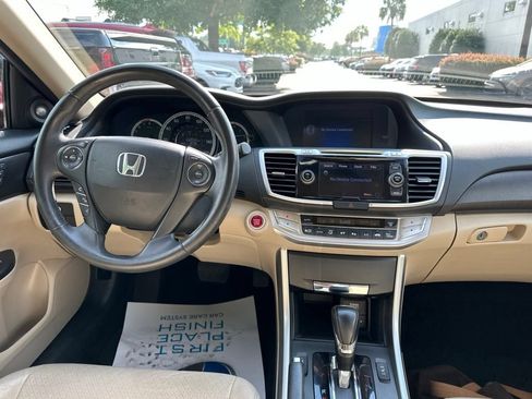 Used 2015 Honda Accord EX-L image 17