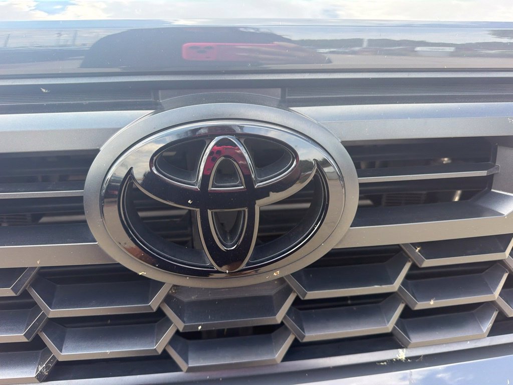 Used 2024 Toyota Tacoma TRD Off-Road w/ TRD Off Road Upgrade Package AWD/4WD image 18