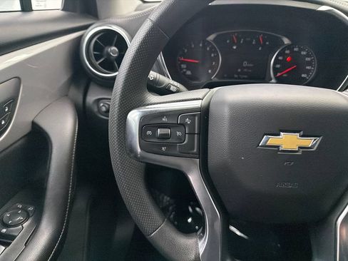 Used 2025 Chevrolet Blazer LT FWD image 24