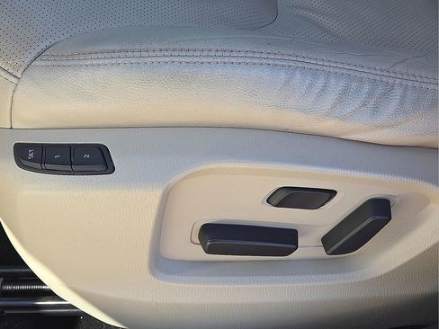 Used 2022 MAZDA CX-9 Touring Plus image 22