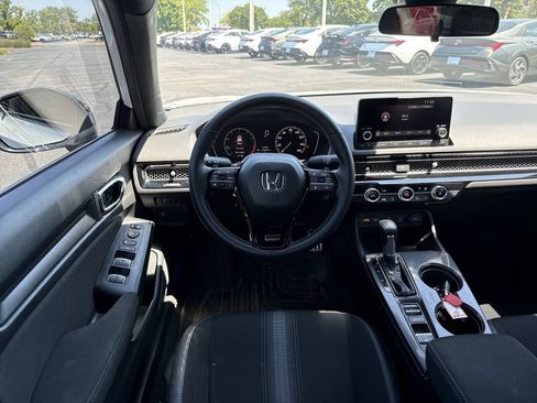 Used 2025 Honda Civic Sport image 15