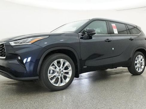 New 2026 Toyota Highlander Limited image 30