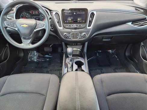 Used 2023 Chevrolet Malibu LT FWD image 17
