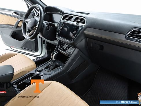 Used 2024 Volkswagen Tiguan SE R-Line image 33
