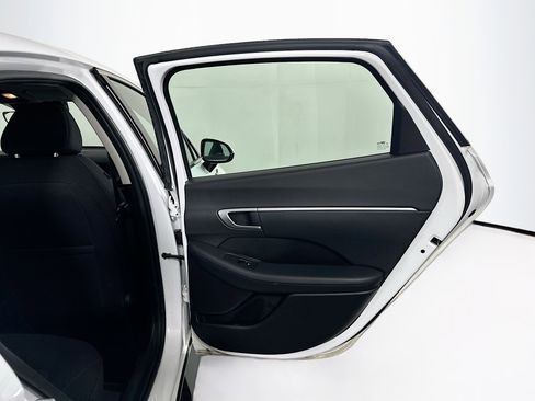 Used 2025 Hyundai Sonata SEL FWD image 28