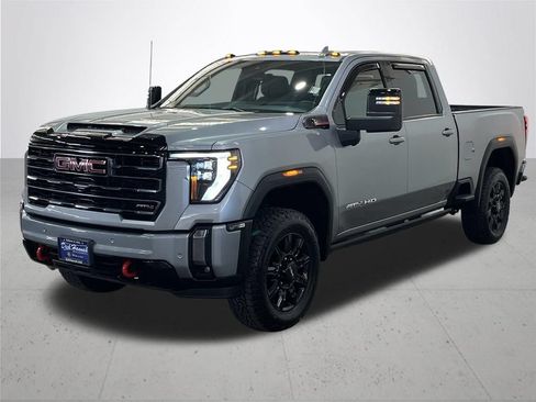 Used 2024 GMC Sierra 3500 AT4 w/ AT4 Premium Plus Package AWD/4WD image 2