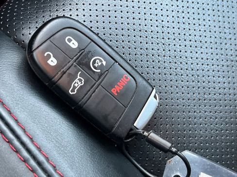 Used 2024 Dodge Durango GT image 25